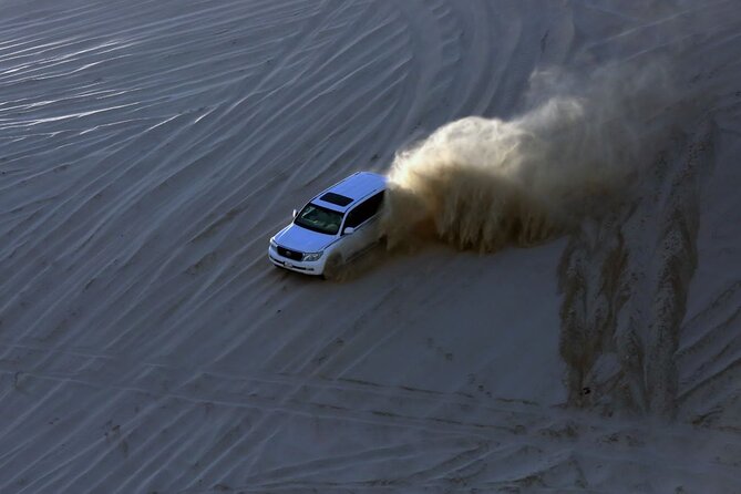 4 Hour Doha Desert Safari Tour - Sealine Beach and the first look at the dunes