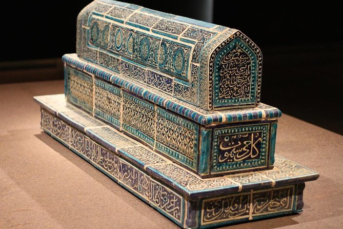 4-Hour Private Museum of Islamic Art in Qatar Tour - Coins Offer a Small, Direct View of Muslim Life