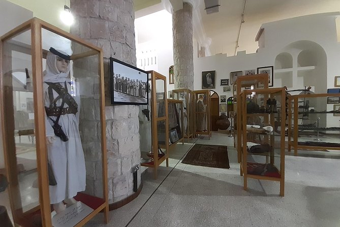 Cultural & Thrills: Sheikh Faisal Museum & Camel Race Adventure - Who should book this experience?