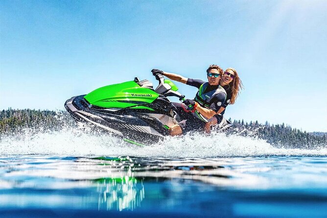 Doha: Jet Ski to Skyline with View of Katara and Pearl Qatar - A short, fast look at Doha from the water