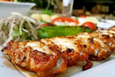 Pearl Island Food Tour – 7 Tastings, AC Vehicle