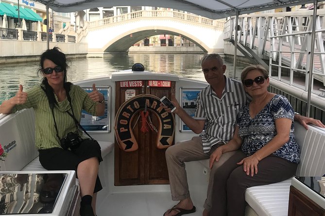 Doha: Pearl Island Food Tour – 7 Tastings, AC Vehicle - The main meal in Medina Centrale