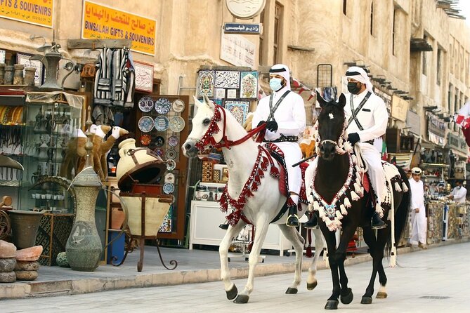 Doha: Private City tour from Cruise Port terminal - 90 minutes inside Souq Waqif