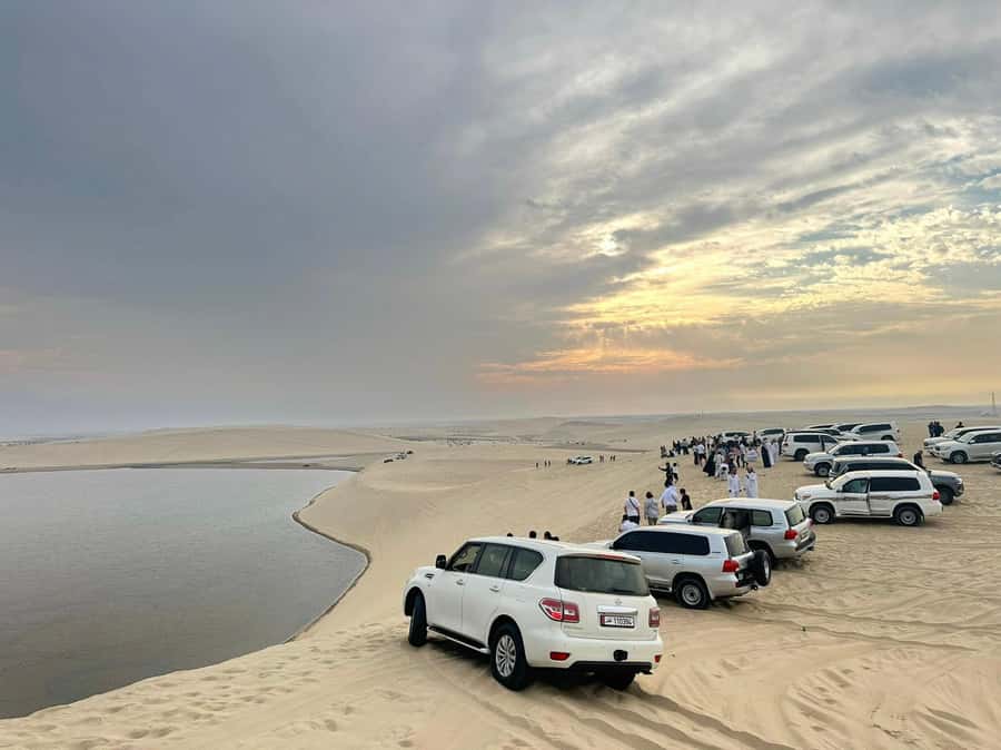 Doha: Private NIGHT desert safari with free camel ride - An hour of dune bashing and off-road driving