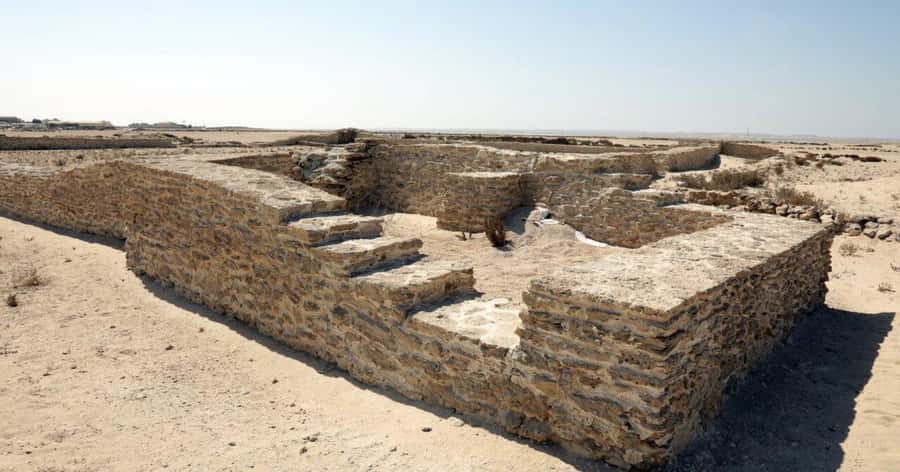 Doha: Richard Serra Sculpture,Mushroom Hill,Camel Race Track - Zekreet Village, Mushroom Rock, and the fort ruins