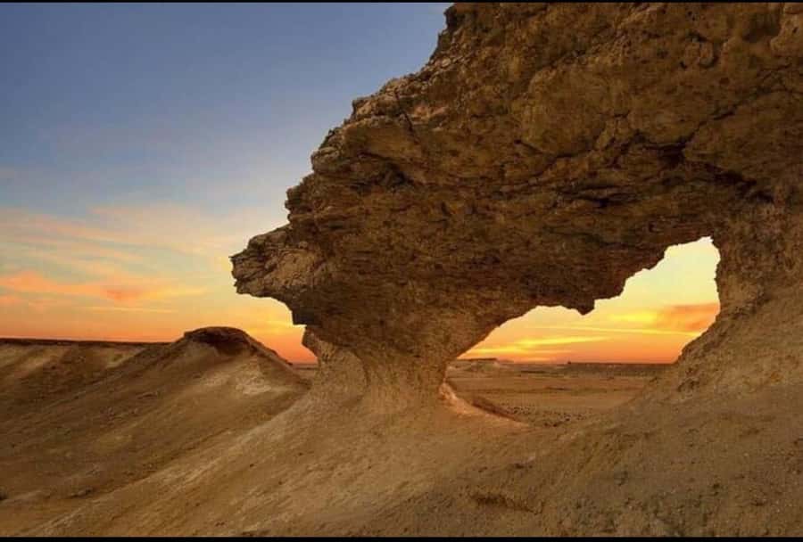 Doha: Richard Serra Sculpture, Zekreet and West Coast Tour - Leaving Doha in a private 4WD