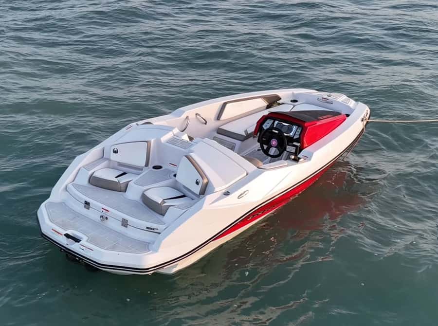 Doha: Speed Boat Adventure – 1 Hour Thrill Ride - Sharp turns, spins, and ocean spray