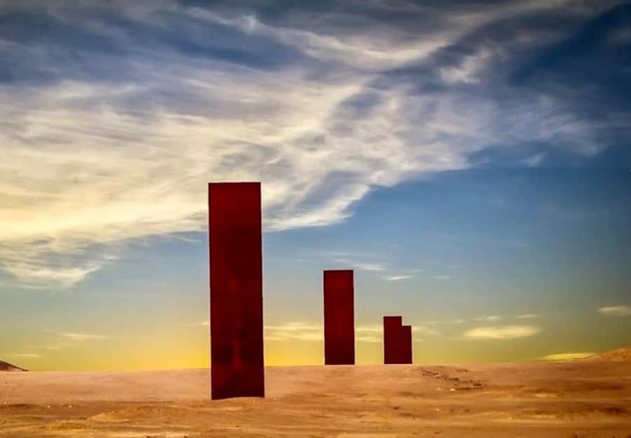 Doha: West Coast Qatar Tour, Sculptures, Camel Racing track - Zekreet village and the 18th-century fort