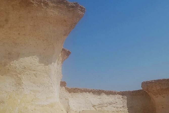 Doha: West Coast Tour , Richard Serra Sculpture, Zekreet - How to prepare for an exposed desert morning