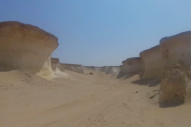 Doha: West Coast Tour , Richard Serra Sculpture, Zekreet - Who will enjoy this west coast outing
