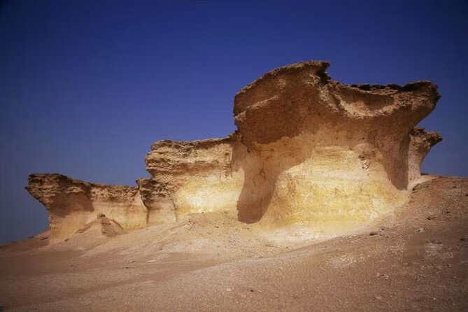 Doha: West Coast Tour Serra and Mushroom Rocks - Mushroom Rocks and the art made by wind