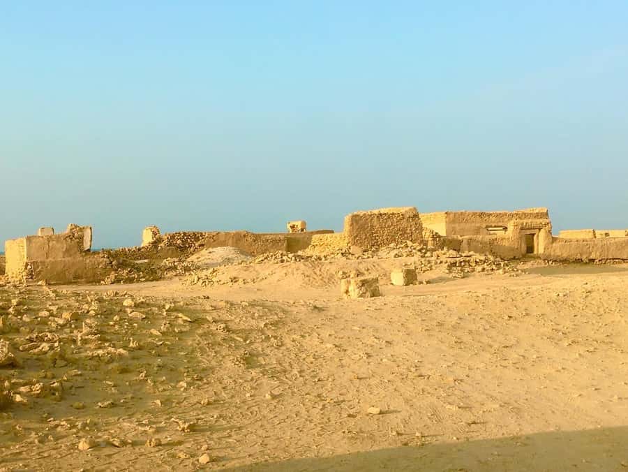Explore North Qatar with history and archaeological sites. - Who will enjoy this northern route