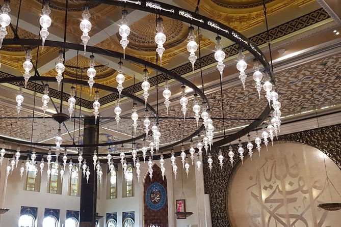 Explore The Best of Doha City Tour - A four-hour introduction to Doha’s two faces