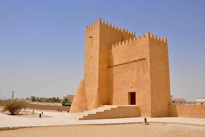 Half-Day North Qatar Tour - What the private vehicle adds to the day