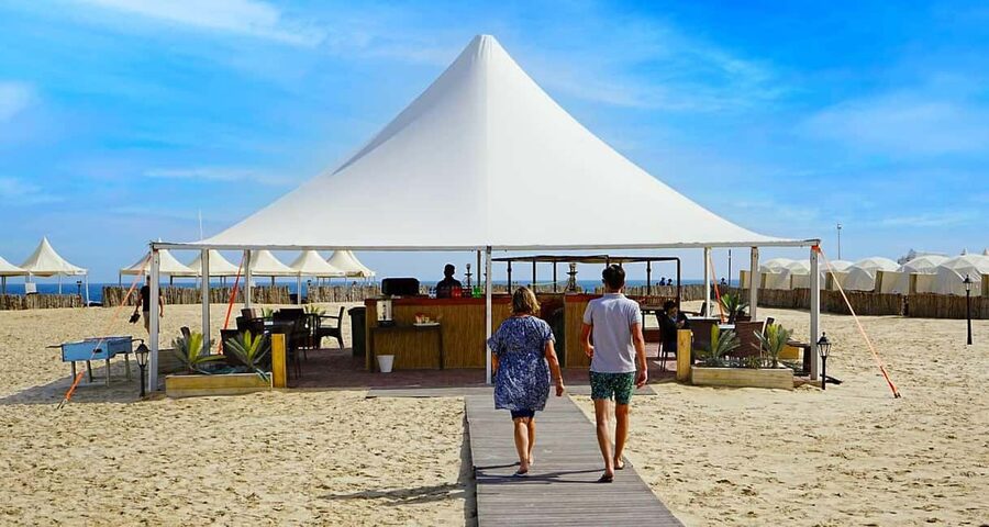 Private Full-Day Desert Tour - BBQ lunch or dinner at the camp