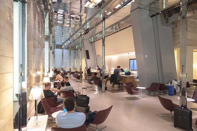 Qatar: Doha Hamad International Airport (DOH) Al Maha Lounge - Finding Al Maha South on Level 2