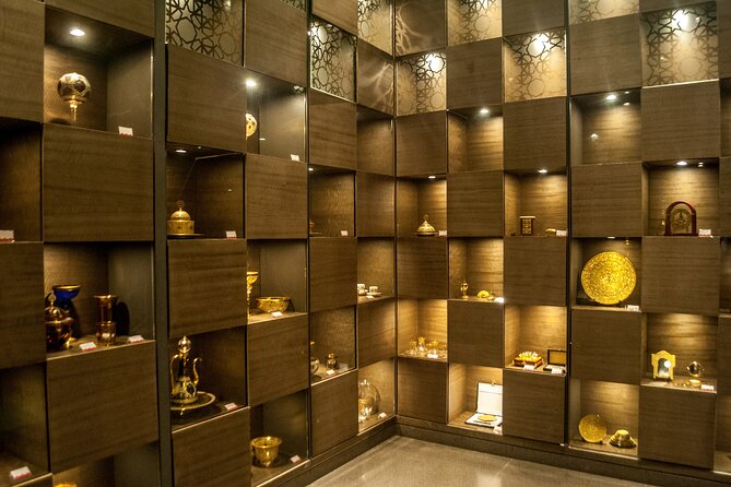 Qatar Museum Tour - Clothing, timing, and other practical details