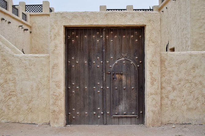 Qatar West Coast tour, Zekreet, Richard Serra Sculpture, Mushroom Rock Formation - How the timing affects your experience