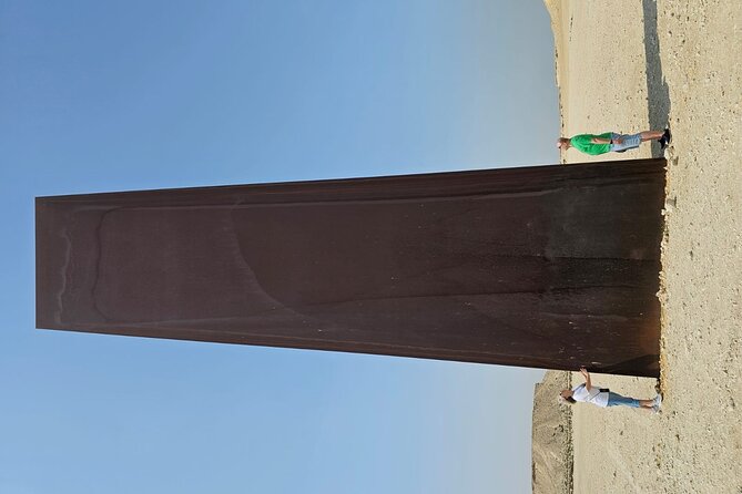 Qatar West Coast Zkreet Richard Sierra Camel Track Rock Formation - Who should book this west-coast outing?