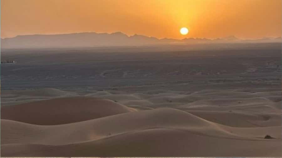 Sunrise/Sunset DuneBashing,CamelRide InlandSea &Sandboarding - Sunrise or sunset: choose the mood you want