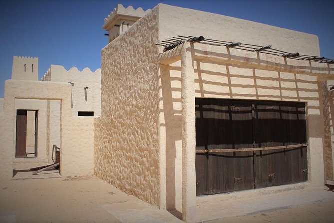 West Coast tour, Zekreet, Richard Serra Sculpture, Mushroom Rock Formation - The Al-Shahaniya drive and camel-racing season