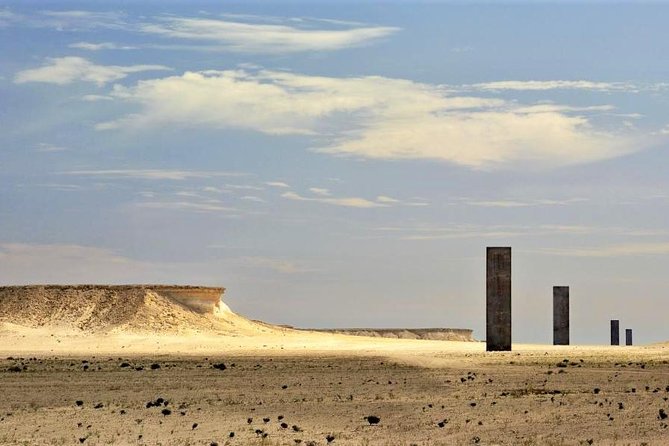 West Coast tour, Zekreet, Richard Serra Sculpture, Mushroom Rock Formation - Zekreet Fort and the small details in the ruins