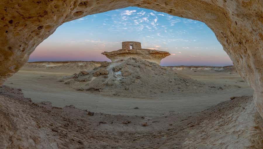 West Qatar tour to Richard Sierra sculpture,Umbrella Rock - What the $32 price really includes